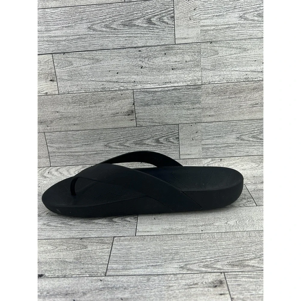 Crocs Flip Flop Sandals Womens Size 8 Black Comfort Casual Slip On Beach‎ Shoes